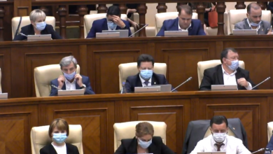 Photo of Ștefan Gațcan a revenit în Parlament: „Am luat decizia că prezența mea încă este necesară… ca țara să nu intre în instabilitate”