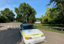 Photo of foto | O mașină de poliție, accidentată la Soroca de un biciclist în stare de ebrietate