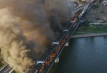 Photo of video | Un pod feroviar din SUA a luat foc și s-a prăbușit parțial! „Situația este foarte periculoasă”