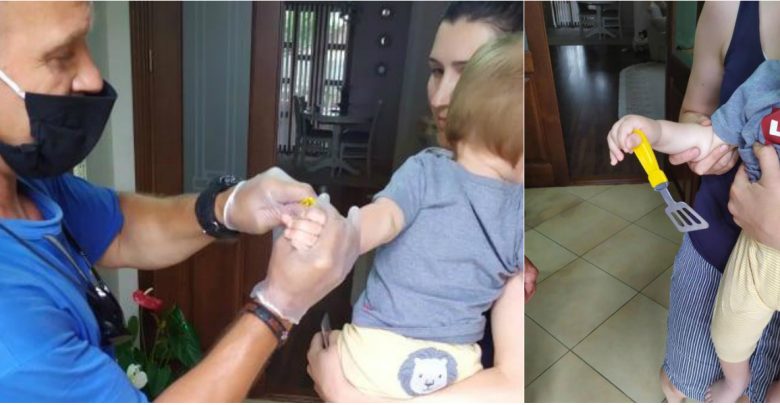 Photo of foto | Salvatorii au ajutat un copil de 1 anișor, de la Bălți, după ce degetul lui a rămas blocat într-o jucărie