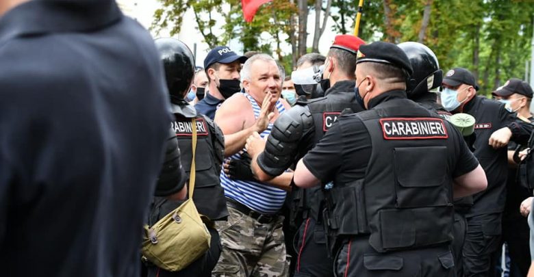 Photo of MAI anunță că mai mulți polițiști și carabinieri au avut nevoie de îngrijiri medicale după altercațiile din fața Parlamentului