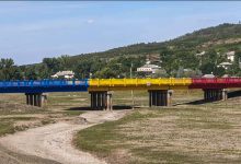 Photo of foto | Cadou pentru Moldova! Cinci fântâni renovate, iar podul de la Leușeni – vopsit în culorile tricolorului de polițiștii de frontieră