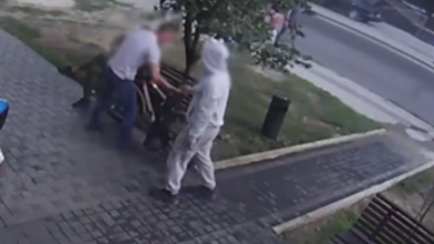 Photo of video | Caz alarmant la Botanica! Un bărbat, atacat și bătut în mijlocul străzii. Motivul – o bicicletă