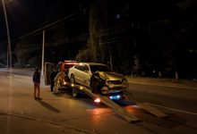 Photo of foto, video | Accident cumplit la Botanica. Un Mercedes și un taxi au fost făcute țăndări