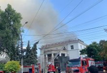 Photo of Filarmonica Națională arde timp de șapte ore. Acoperișul urmează a fi demontat