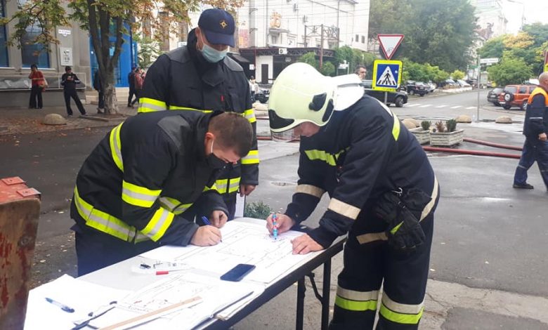 Photo of foto | Incendiul de la Filarmonica Națională a fost lichidat! Specialiștii urmează să afle cauza flăcărilor
