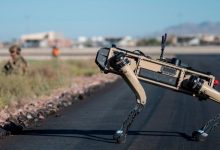 Photo of foto | Imagini desprinse din filme science fiction. Câinii-roboți s-au alăturat soldaților americani în cadrul unor exerciții militare