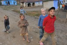 Photo of Riscă să muncească și să se căsătorească prea devreme. Pandemia „condamnă” mai mult de 150 de milioane de copii la sărăcie