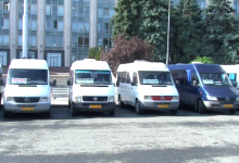 Photo of video | Zeci de mașini au fost parcate în PMAN. Transportatorii protestează din nou în fața Guvernului