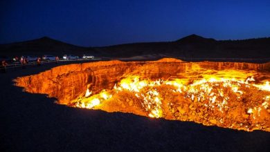 Photo of Ar fi trebuit să se stingă într-o săptămâna, însă arde de cinci decenii. „Porțile iadului” – un crater imens incendiat de sovietici