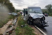 Photo of foto | Ploaia și viteza au făcut victime! O persoană a decedat, iar patru au fost rănite după ce un BMW s-a tamponat cu un microbuz la Ialoveni