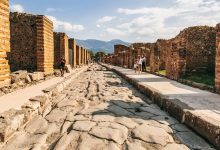 Photo of „Nu vreau să transmit blestemul familiei”. Artefacte furate din Pompeii, întoarse de o turistă după 15 ani