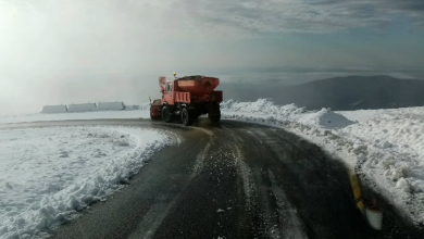 Photo of video | Fulgii de nea „au dansat” deasupra României! În Transfăgărășan și Transalpina a fost nevoie de intervenția drumarilor