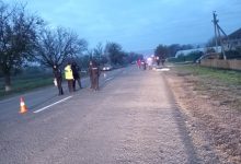 Photo of Un bărbat, găsit fără suflare pe marginea unui drum din Drochia. Ar fi fost tamponat și lăsat să zacă lângă traseu