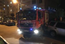 Photo of video | O parcare neregulamentară poate costa scump. Mașinile lăsate la întâmplare în curțile blocului împiedică pompierii