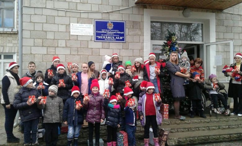 Photo of foto | „Până vor fi schimbări în țară”, moldovenii din Northampton colectează bunuri și bani pentru un orfelinat din Fălești