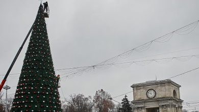Photo of Pomul de Crăciun va fi instalat în capitală până pe 10 decembrie. Vânzarea produselor alimentare și concertele – interzise