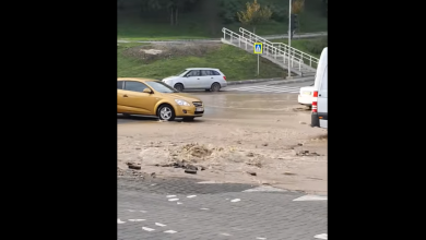Photo of video | Inundație la intersecția străzilor Albișoara și Alecsandri din Chișinău