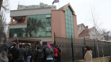 Photo of Activitatea Secției consulare a Ambasadei României la Chișinău va fi suspendată. Un angajat, suspectat de COVID-19
