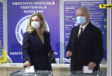 Photo of video | Igor și Galina Dodon au ajuns la secția de votare. „Dacă azi plouă, va fi o zi bună pentru Republica Moldova”