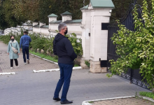 Photo of foto, surse | Dodon ar avea o întrevedere la Mitropolia Moldovei. Zona, împânzită de agenți de securitate