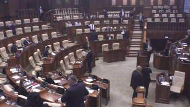 Photo of video | Au obosit deputații? Ședința Parlamentului s-a încheiat din lipsă de cvorum
