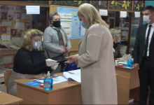 Photo of video | Violeta Ivanov spune că a votat pentru „o Moldovă înfloritoare”. Candidata a dezvăluit ce planuri are pentru această zi