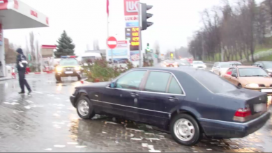 Photo of video | Și-a lăsat mașina la spălătorie, dar a găsit-o accidentată la o stație PECO