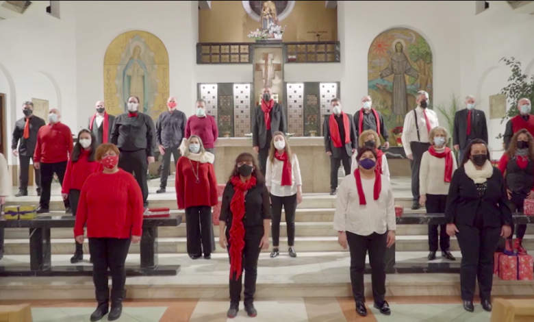 Photo of video | Colind de la Madrid. Membrii Ambasadei R. Moldova în Spania au interpretat „O, ce veste minunată!”, alături de un cor
