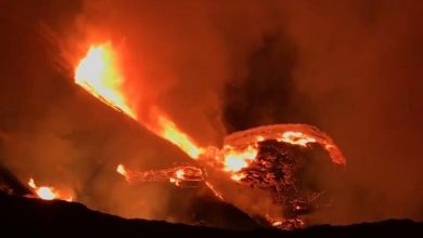 Photo of video | Vulcanul Kilauea din Hawaii a început să erupă. Locuitorii, îndemnați să rămână în case