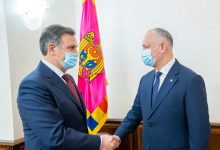 Photo of Dodon, decorat de Belarus cu medalia „75 de ani de la Victoria în Marele Război pentru Apărarea Patriei”