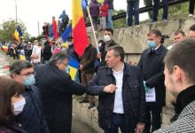 Photo of doc | Chirtoacă și Bilețchi nu vor achita 22.500 de lei pentru protestul de la întâmpinarea ajutorului românesc sub podul de la Telecentru