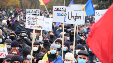 Photo of foto | Măști, pancarte, drapele. Protestul din centrul Capitalei în imagini