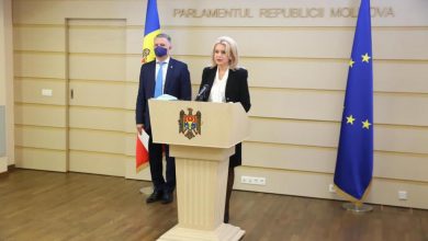 Photo of Pentru Moldova „declară război dezinformărilor și mincinoșilor din Parlament”
