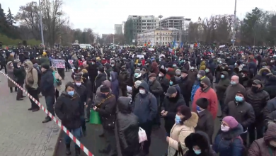 Photo of Transportatorii vor protesta marți la Parlament