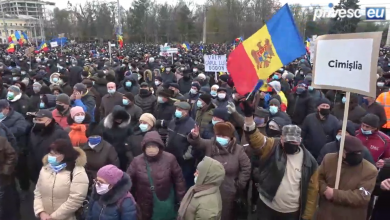 Photo of video, update | Protest în Piața Marii Adunări Naționale: „La pușcărie!”, „Jos mafia!” și „Anticipate!”