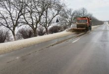 Photo of Lunecuș pe mai multe trasee din țară. Drumarii intervin și îndeamnă șoferii să respecte regulile de circulație