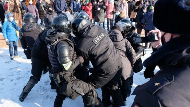 Photo of Proteste în Rusia: Marea Britanie se declară preocupată de reţinerea protestatarilor paşnici