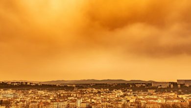 Photo of foto, video | Cerul a căpătat nuanțe de galben și portocaliu în mai multe țări europene. Cum se explică fenomenul?