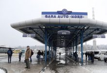 Photo of video | Cum a rămas fără 400 de euro un bărbat care a venit să ridice banii de la șoferul unui microbuz la Gara de Nord din Chișinău