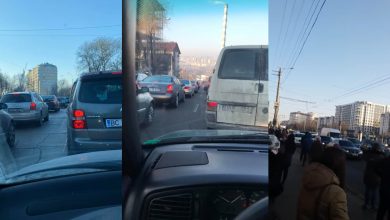 Photo of foto, video | Trafic infernal pe străzile capitalei. Mai mulți șoferi, nevoiți să petreacă dimineața în ambuteiaj