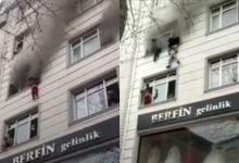 Photo of video | Decizia disperată a unei mame pentru a-și salva copiii dintr-un incendiu. Momentul în care îi aruncă peste geam