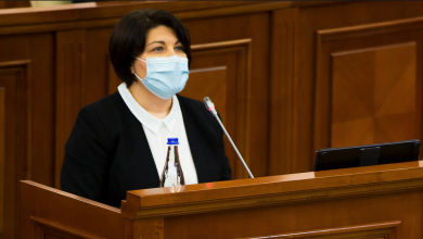Photo of Critici la adresa Parlamentului și „un pas necesar pentru anticipate”: Discursul integral al Nataliei Gavrilița de la tribuna centrală a Legislativului