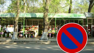 Photo of Comercianții de flori din strada Bodoni: Vânzările au scăzut după ce șoferilor li s-a interzis să parcheze pe ultima bandă de circulație