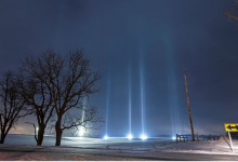 Photo of foto | Fenomen spectaculos în SUA: Coloane de lumină au fost observate pe cerul nocturn. Specialiștii explică cum s-au format