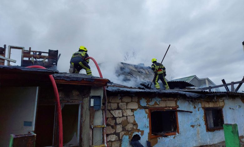 Photo of Incendiu în apropierea Circului din capitală. O locuință părăsită a fost mistuită de flăcări