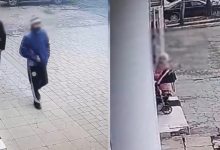 Photo of video | Momentul în care doi indivizi fură telefonul din mâinile unei fetițe. „L-am vândut la piață”