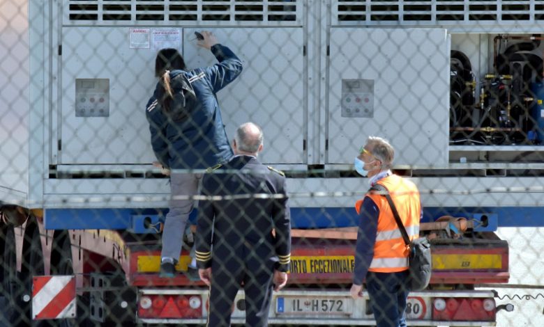 Photo of Italia: Un nou scandal UE-AstraZeneca după ce 29 de milioane de doze au fost descoperite la o fabrică. Cui îi era destinat lotul