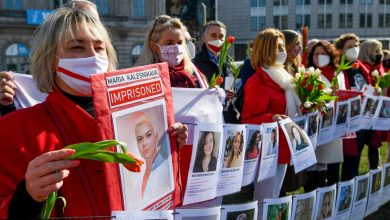 Photo of „Corpul ei, alegerea ei”: Proteste în Polonia împotriva legii privind avortul. Sute de femei au ieșit în stradă