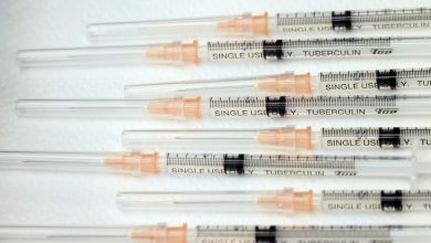 Photo of Nu mai ajung seringi. Vaccinarea anti-COVID ar putea fi frânată rapid de lipsa consumabilelor la nivel mondial
